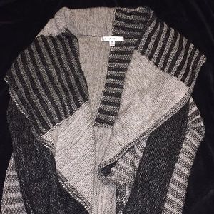 Cabi circle sweater medium